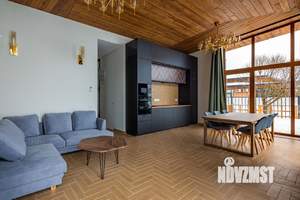 Дом 207м&sup2;, 2-этажный, на длительный срок, 