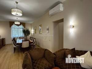 Коттедж 400м², 2-этажный, на длительный срок, 