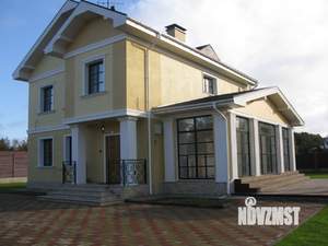 Коттедж 200м&sup2;, 3-этажный, на длительный срок, 