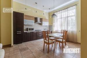 Таунхаус 135м², 3-этажный, на длительный срок, 