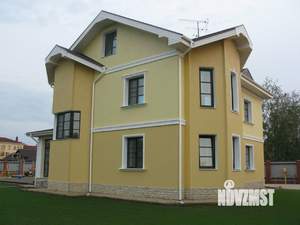 Коттедж 200м&sup2;, 3-этажный, на длительный срок, 