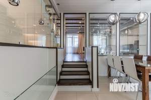 Таунхаус 230м&sup2;, 3-этажный, на длительный срок, 