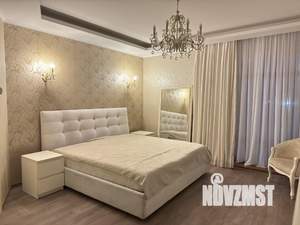 Дом 300м², 2-этажный, на длительный срок, 