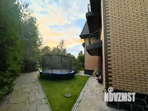 Дом 270м&sup2;, 3-этажный, на длительный срок, 