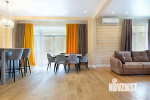 Коттедж 250м², 2-этажный, на длительный срок, 