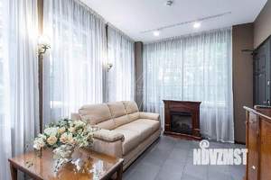 Коттедж 400м², 2-этажный, на длительный срок, 