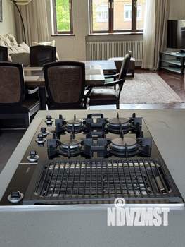 Таунхаус 260м², 4-этажный, на длительный срок, 