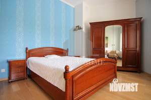 Дом 210м², 3-этажный, на длительный срок, 