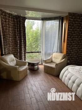 Таунхаус 240м², 3-этажный, на длительный срок, 