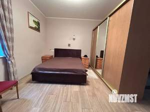 Дом 201м², 3-этажный, на длительный срок, 