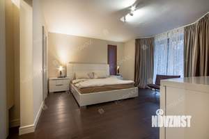 Коттедж 300м², 2-этажный, на длительный срок, 