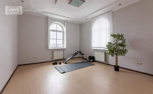 Дом 284м², 3-этажный, на длительный срок, 