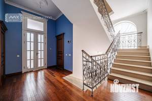 Коттедж 550м², 2-этажный, на длительный срок, 