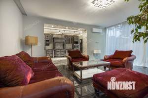 Таунхаус 250м², 2-этажный, на длительный срок, 