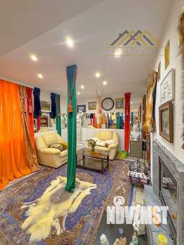 Дом 500м&sup2;, 2-этажный, на длительный срок, 