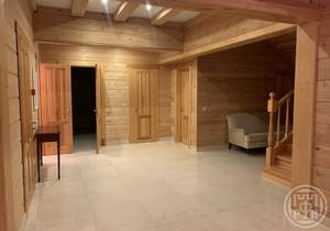 Дом 256м&sup2;, 2-этажный, на длительный срок, 