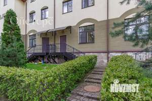 Таунхаус 135м&sup2;, 3-этажный, на длительный срок, 