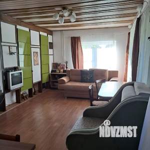 Дом 30м², 2-этажный, на длительный срок, 