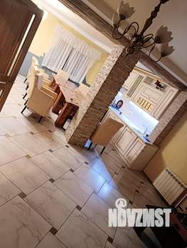 Дом 200м², 2-этажный, посуточно, 