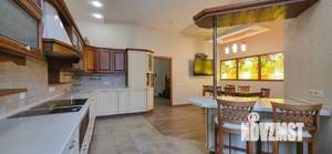 Таунхаус 246м², 4-этажный, на длительный срок, 