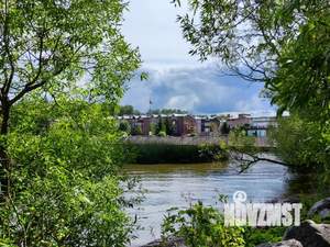 Дом 100м&sup2;, 4-этажный, посуточно, 