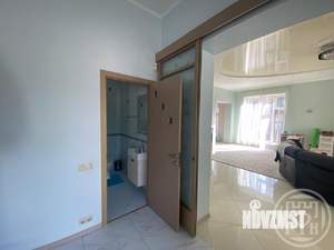 Дом 261м², 2-этажный, на длительный срок, 