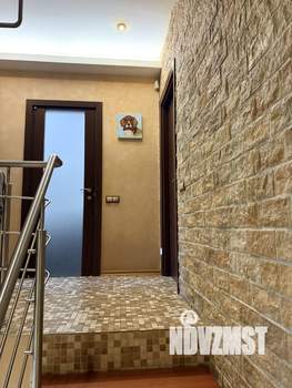 Таунхаус 140м², 3-этажный, на длительный срок, 