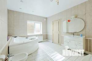 Дом 200м&sup2;, 2-этажный, посуточно, 