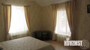 Дом 300м&sup2;, 2-этажный, на длительный срок, 