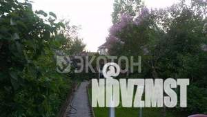 Коттедж 300м&sup2;, 2-этажный, на длительный срок, 