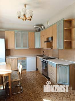 Дом 180м², 2-этажный, на длительный срок, 