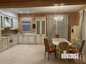 Дом 256м&sup2;, 2-этажный, на длительный срок, 