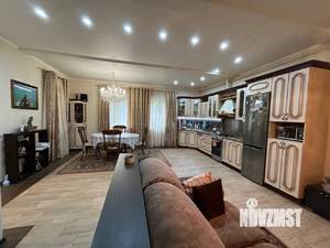 Дом 201м², 3-этажный, на длительный срок, 