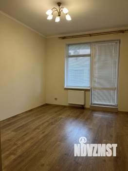 Таунхаус 160м², 3-этажный, на длительный срок, 