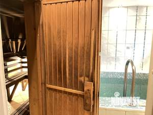 Дом 245м&sup2;, 1-этажный, посуточно, 