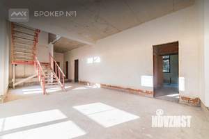 Дом 438м², 2-этажный, участок 12 сот.  