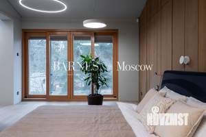 Таунхаус 281м², 4-этажный, участок 3 сот.  