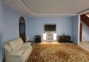 Дом 250м², 2-этажный, участок 11 сот.  