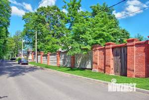 Дом 735м&sup2;, 4-этажный, участок 38 сот.  