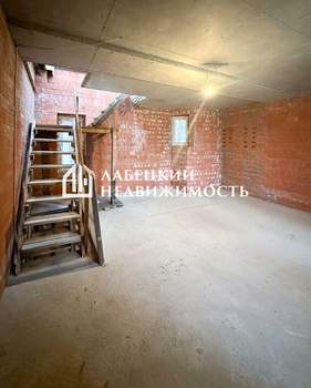 Дом 151м², 3-этажный, участок 2 сот.  