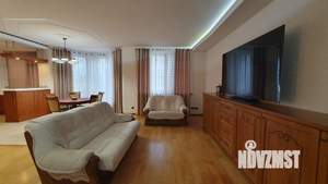 Таунхаус 180м², 3-этажный, участок 2 сот.  