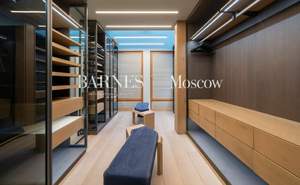 Дом 281м², 4-этажный, участок 3 сот.  