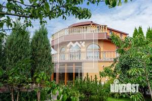 Дом 380м², 3-этажный, участок 11 сот.  