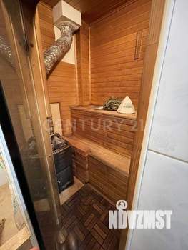 Дом 143м&sup2;, 3-этажный, участок 4 сот.  