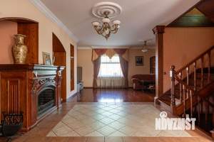 Таунхаус 295м², 3-этажный, участок 2 сот.  