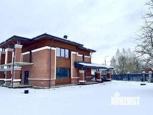 Дом 278м², 2-этажный, участок 14 сот.  