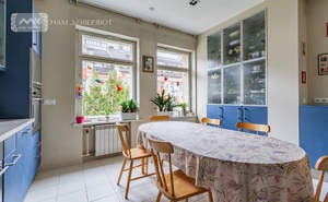 Дом 188м², 3-этажный, участок 3 сот.  