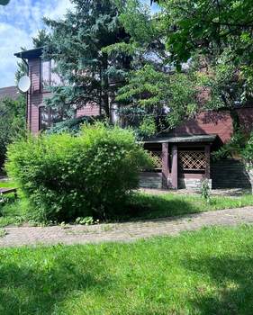 Дом 220м², 2-этажный, участок 15 сот.  