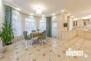 Дом 540м², 3-этажный, участок 12 сот.  