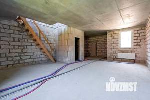 Таунхаус 130м², 2-этажный, участок 2 сот.  